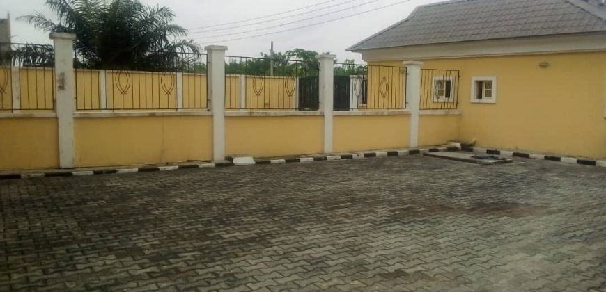 4units of 4bedrooms