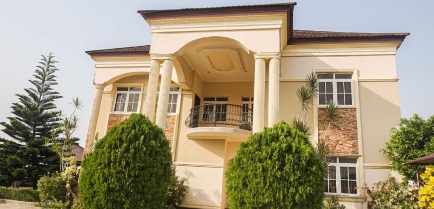 6bedrooms duplex sitting on double plots of land with BQ