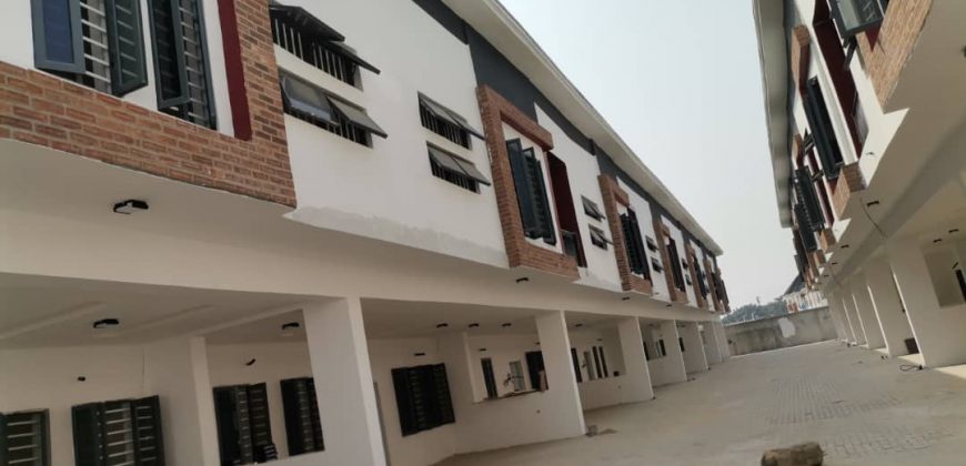 Newly built 4bedrooms duplex